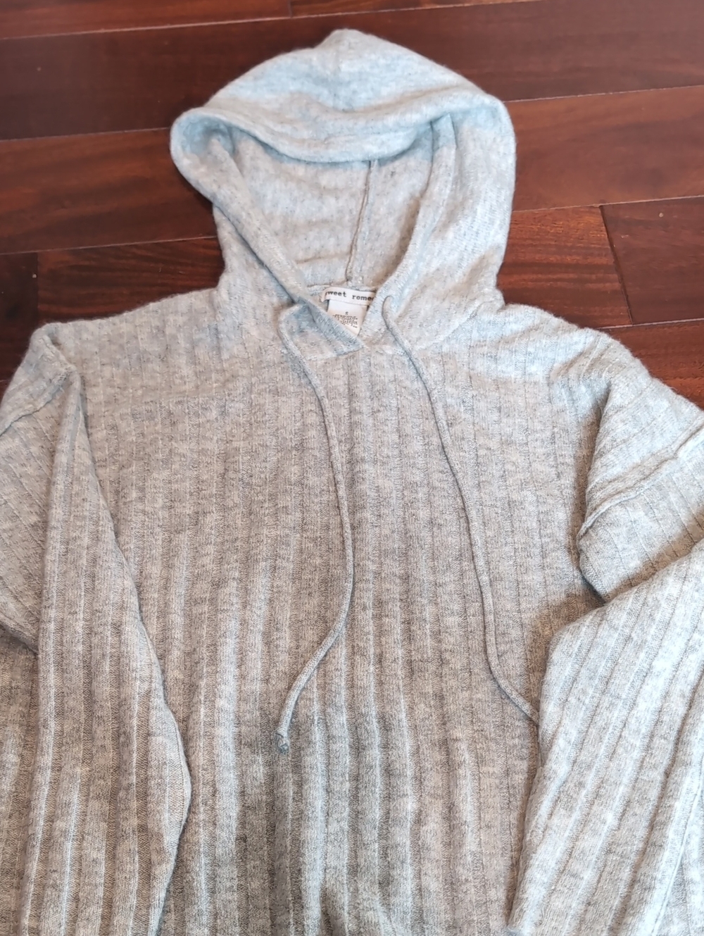 🌸3/$25🌸 Sweet Romeo Light Gray Ribbed Cowl Hoodie Sweater - Picture 1 of 5